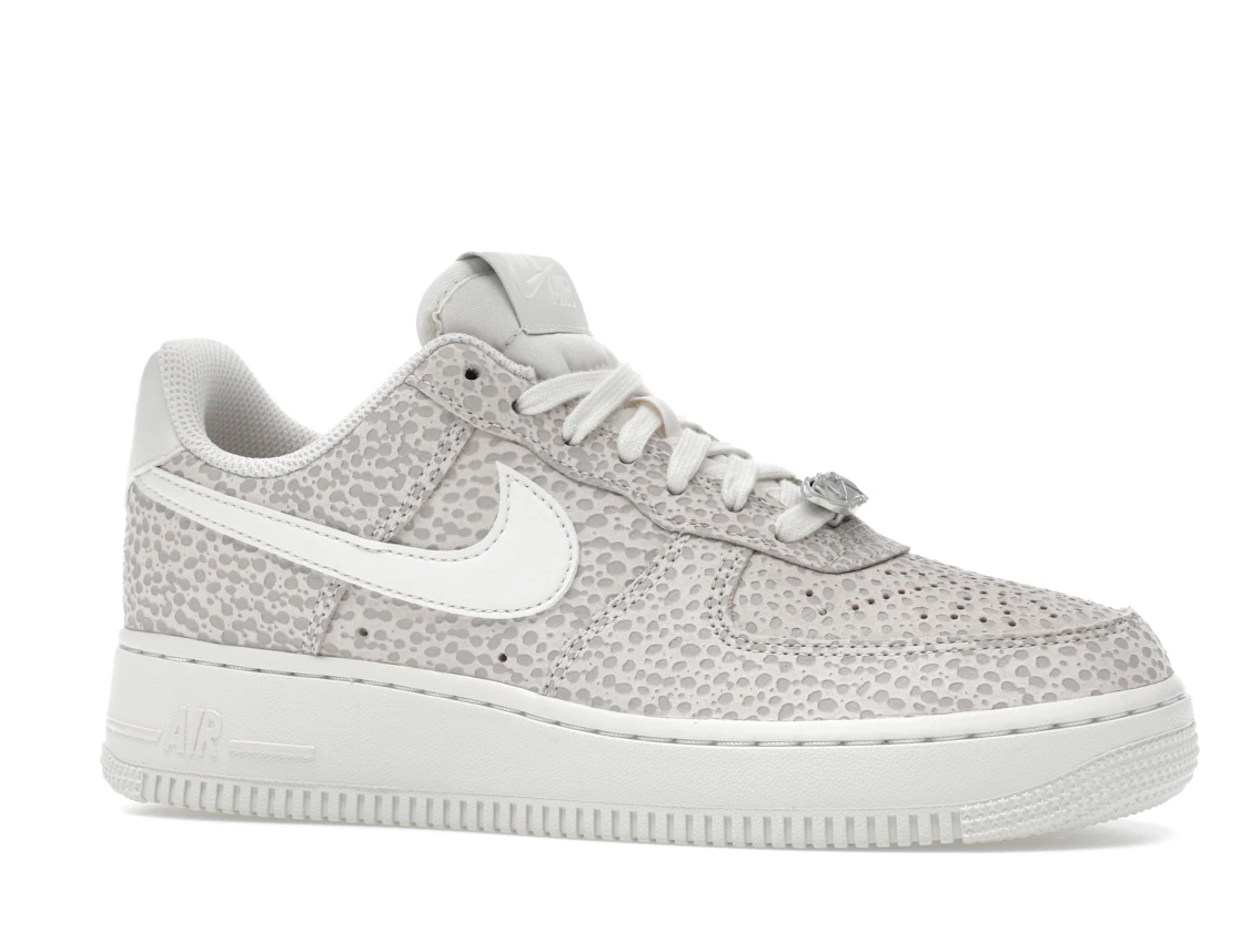 Vue 3 de Nike Air Force 1 Low '07 PRM Safari Photon Dust 