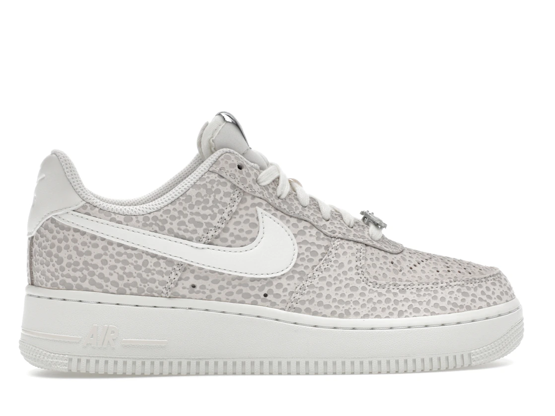 Vue 36 de Nike Air Force 1 Low '07 PRM Safari Photon Dust 