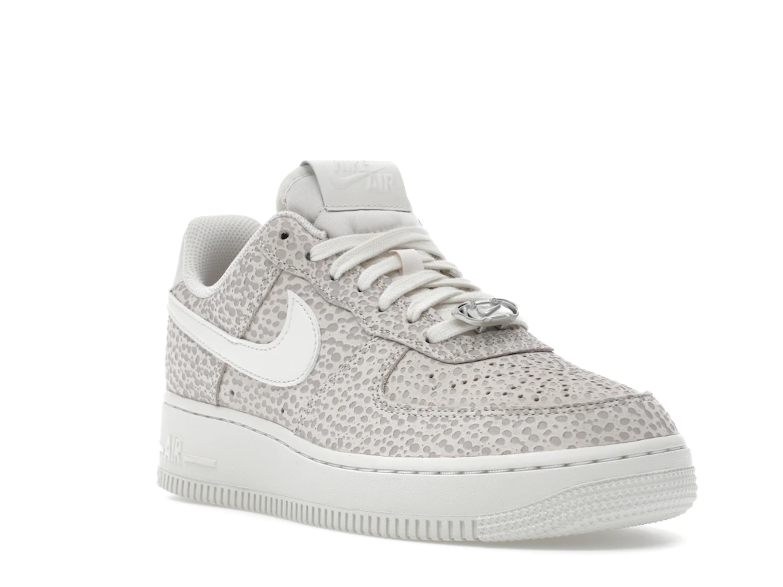 Vue 6 de Nike Air Force 1 Low '07 PRM Safari Photon Dust 