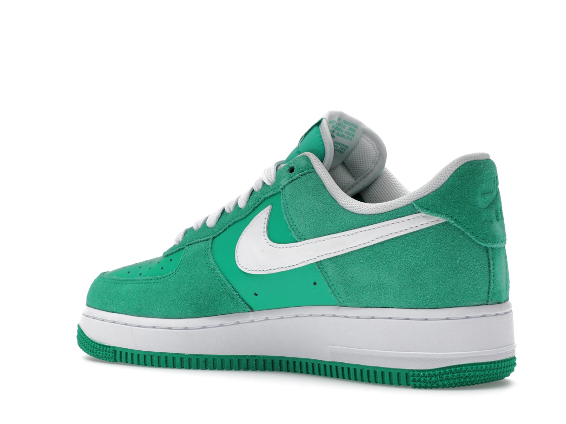 Vue 23 de Nike Air Force 1 Low '07 SK8 Stadium Green