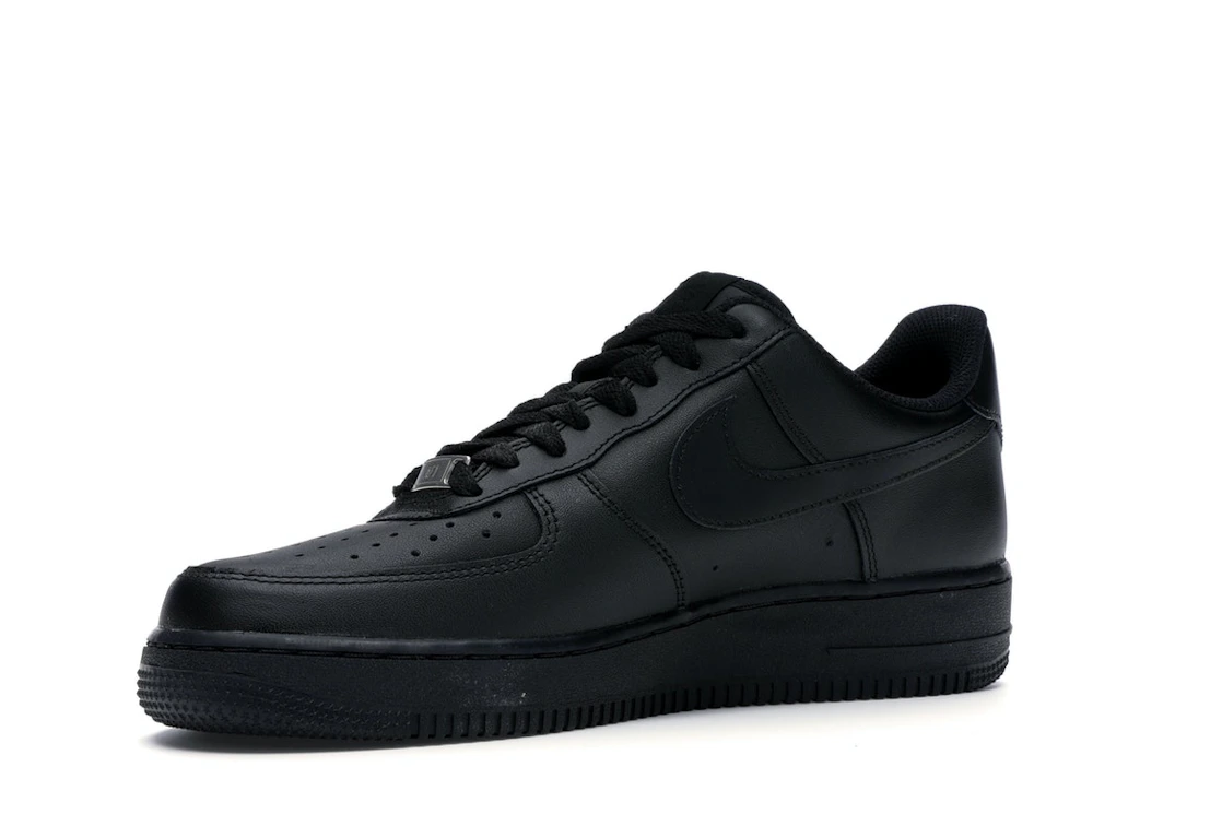 Vue 16 de Nike Air Force 1 Low '07 Black