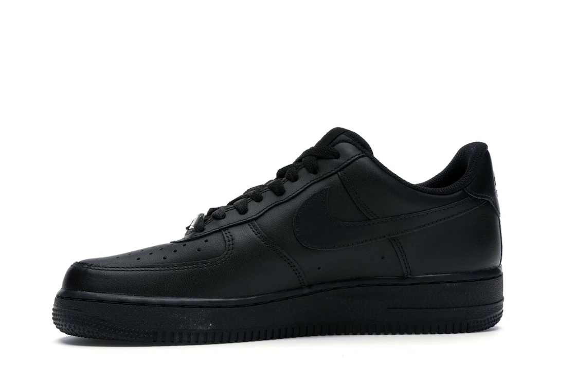 Vue 18 de Nike Air Force 1 Low '07 Black