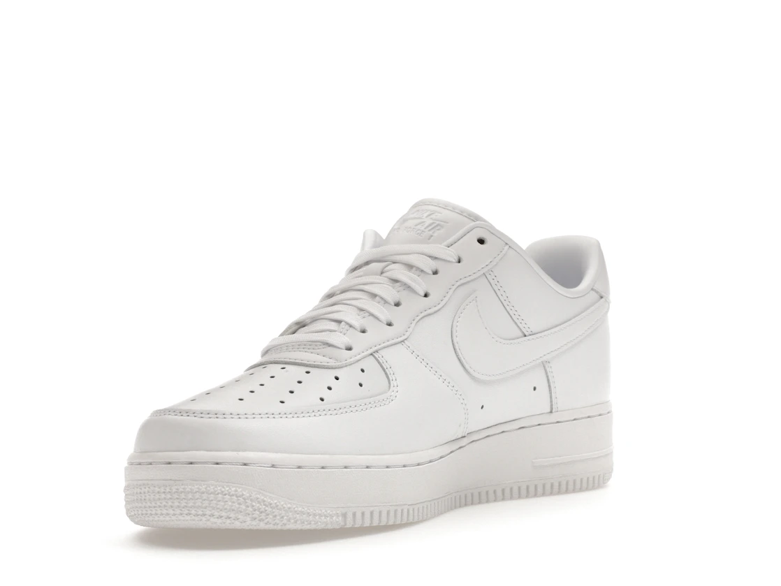 Vue 14 de Nike Air Force 1 Low '07 Fresh White