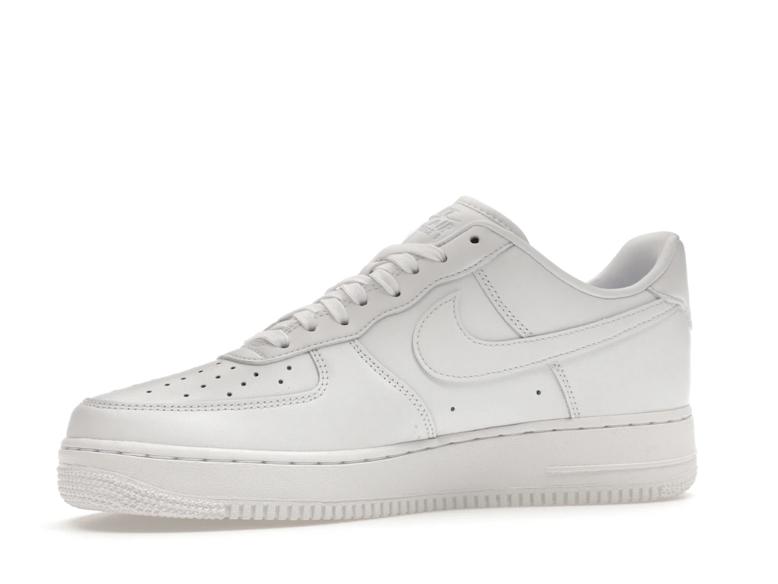 Vue 17 de Nike Air Force 1 Low '07 Fresh White
