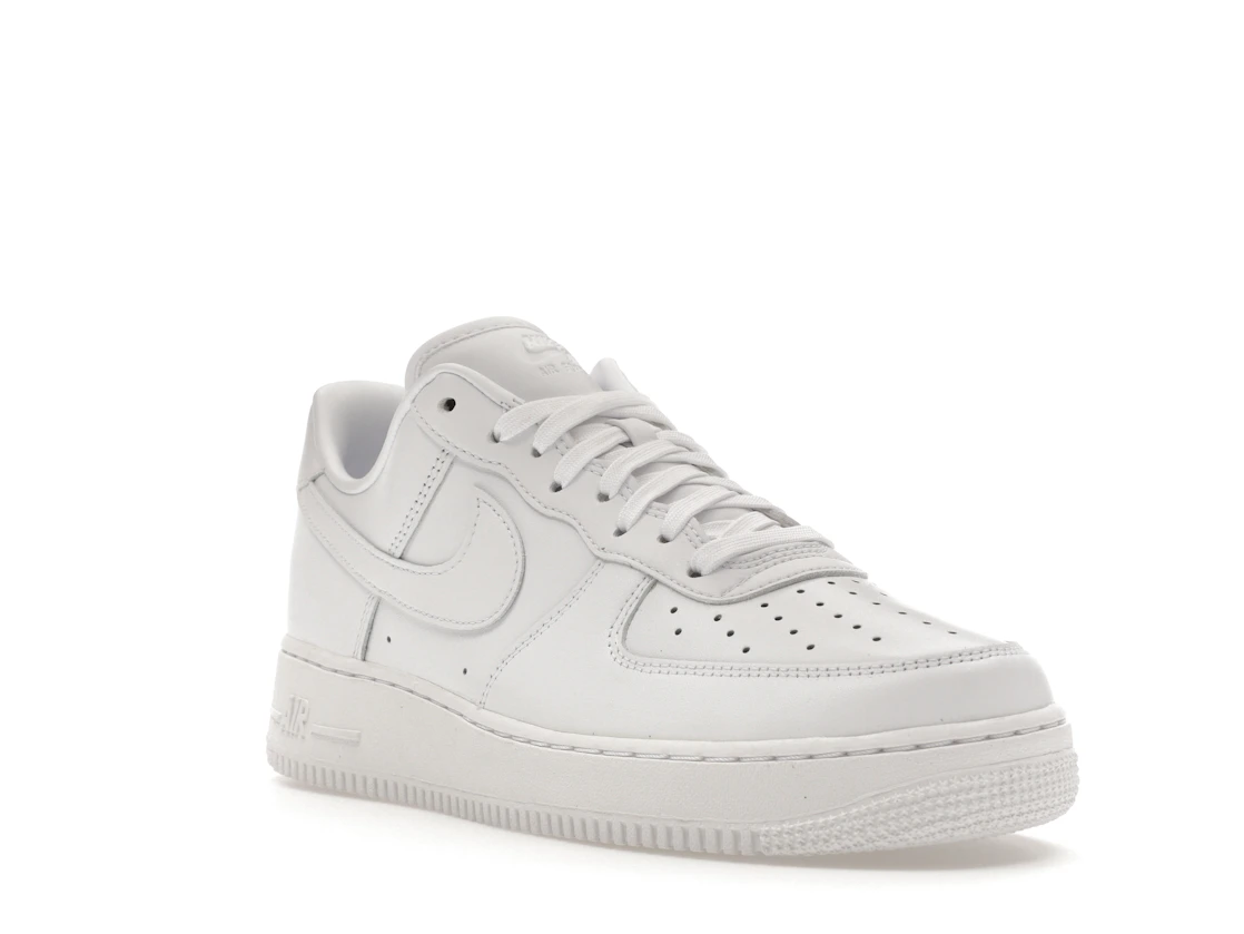 Vue 6 de Nike Air Force 1 Low '07 Fresh White