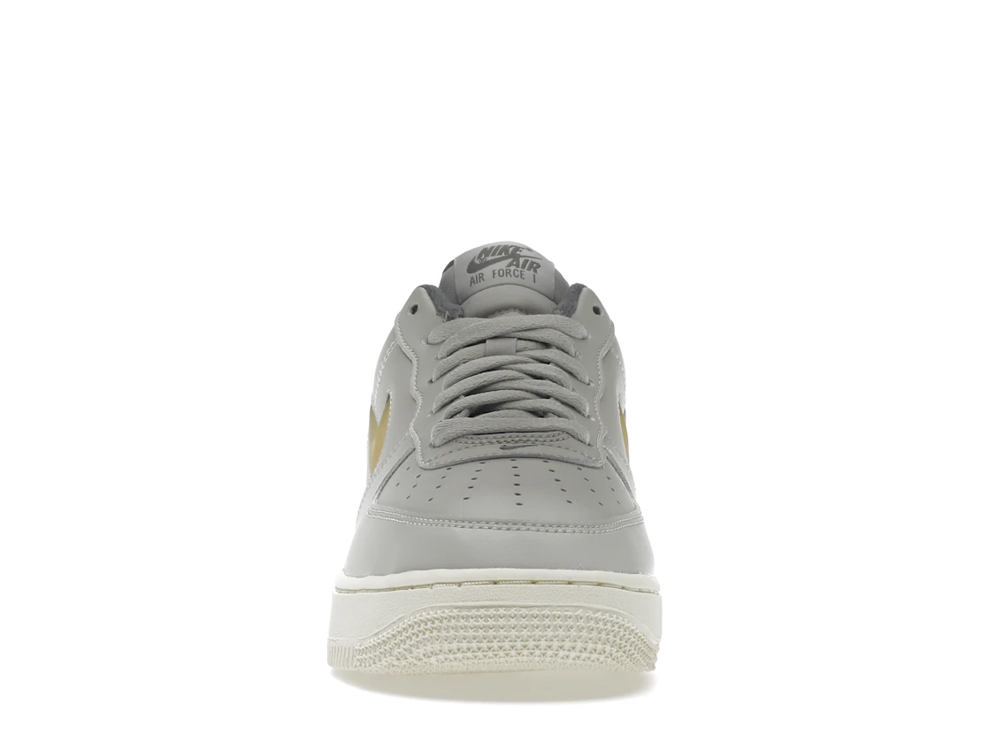 Vue 10 de Nike Air Force 1 Low '07 Jewel Light Bone Coconut Milk