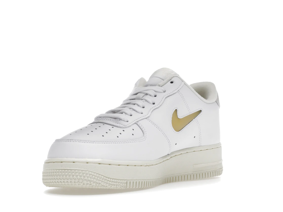 Vue 14 de Nike Air Force 1 Low '07 Jewel Pale Vanilla