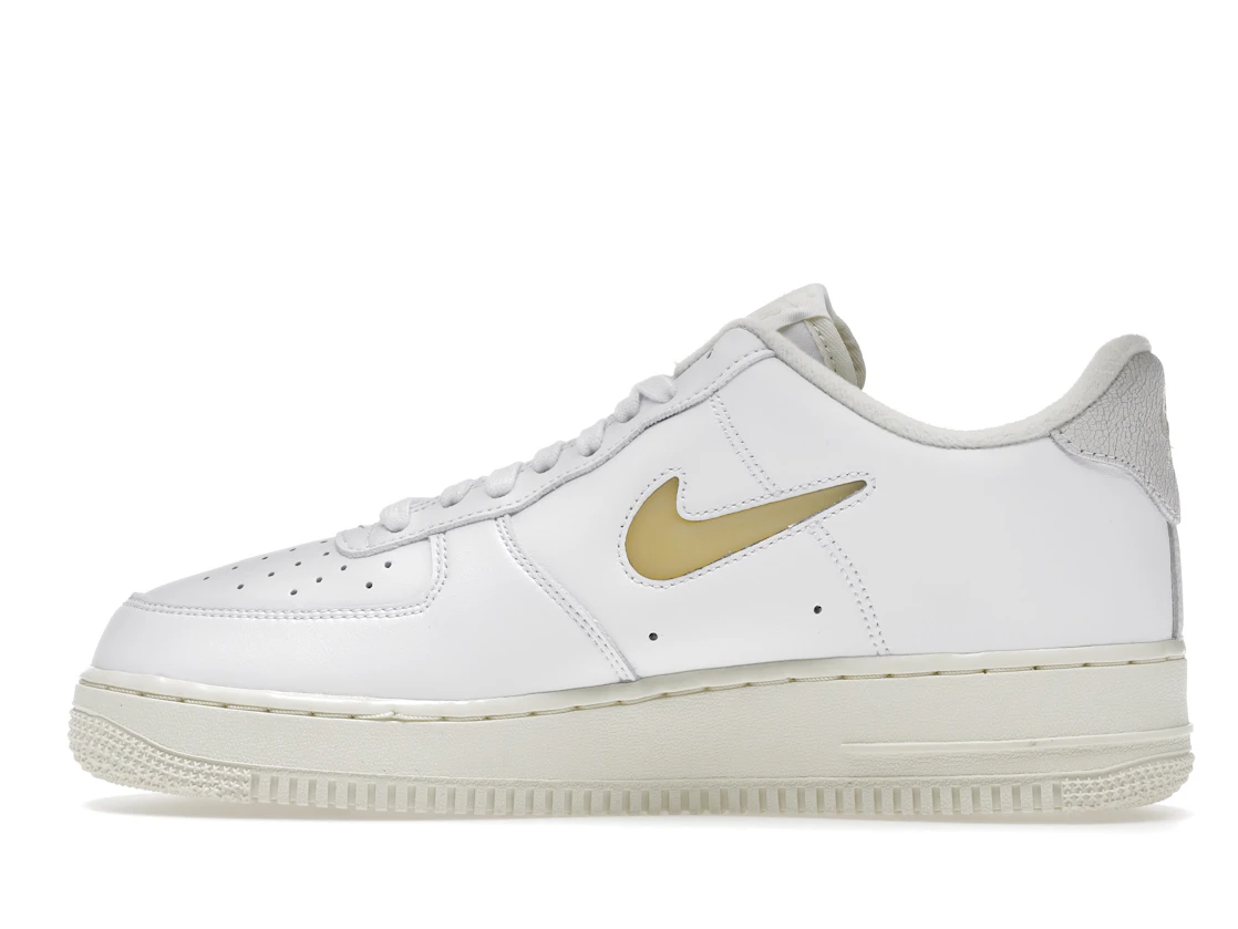 Vue 20 de Nike Air Force 1 Low '07 Jewel Pale Vanilla