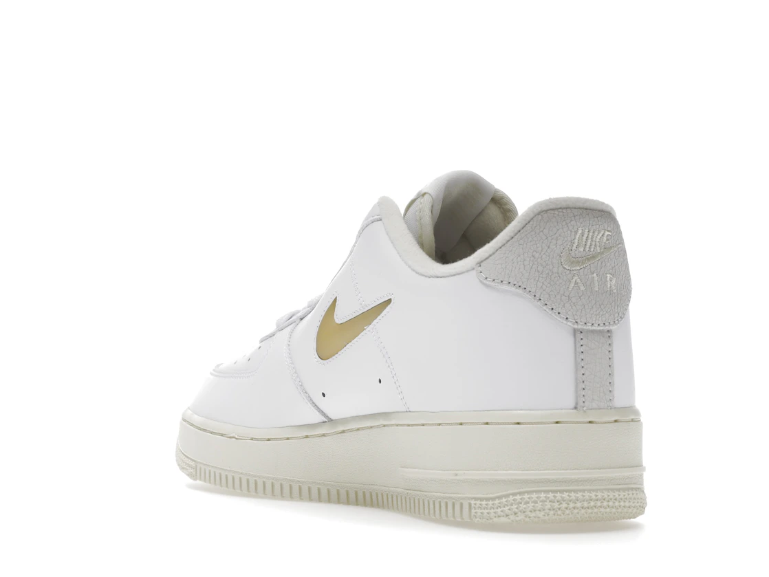 Vue 25 de Nike Air Force 1 Low '07 Jewel Pale Vanilla