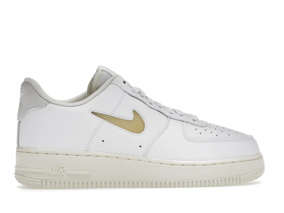 Vue 36 de Nike Air Force 1 Low '07 Jewel Pale Vanilla