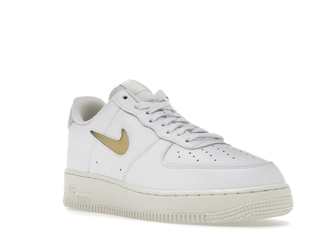 Vue 6 de Nike Air Force 1 Low '07 Jewel Pale Vanilla