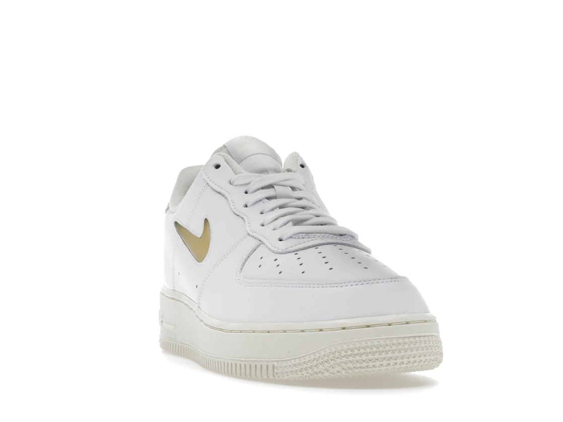 Vue 8 de Nike Air Force 1 Low '07 Jewel Pale Vanilla