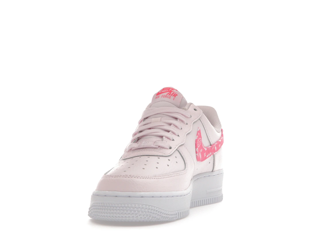 Vue 12 de Nike Air Force 1 Low '07 Paisley Pack Pink 