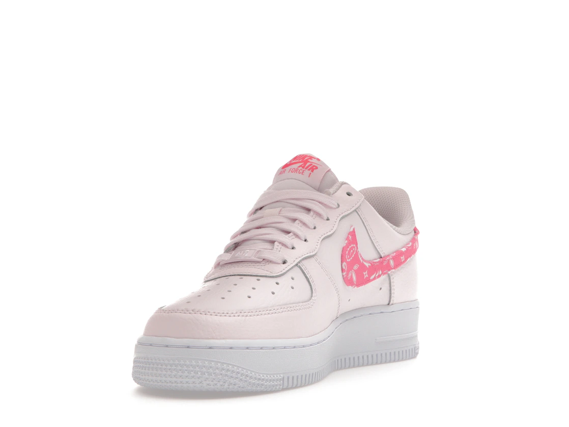 Vue 13 de Nike Air Force 1 Low '07 Paisley Pack Pink 