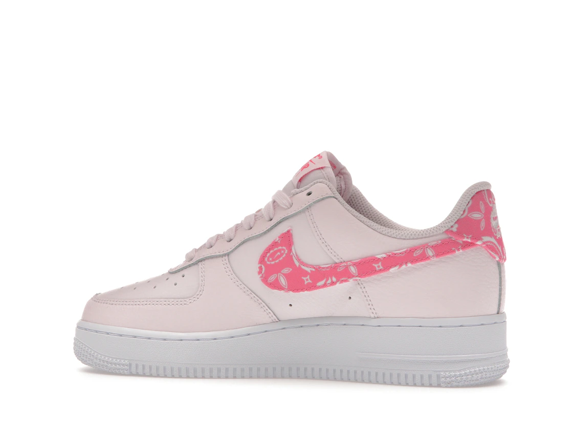 Vue 21 de Nike Air Force 1 Low '07 Paisley Pack Pink 