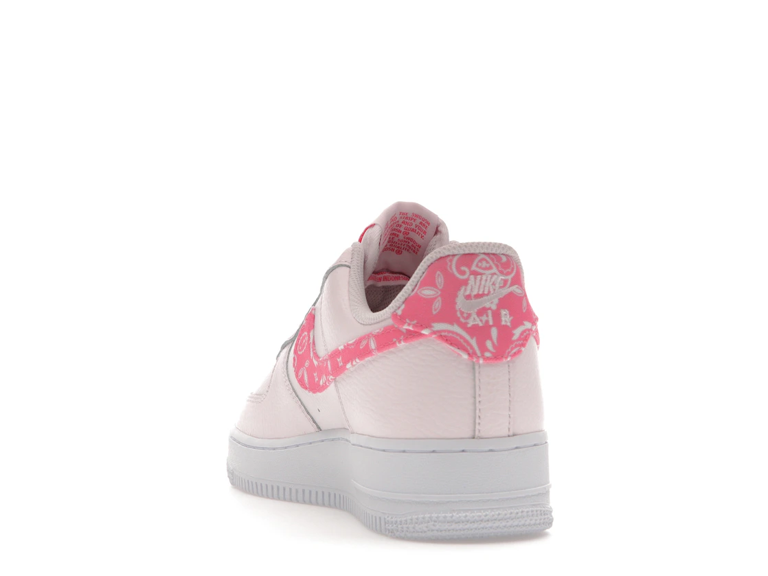 Vue 26 de Nike Air Force 1 Low '07 Paisley Pack Pink 