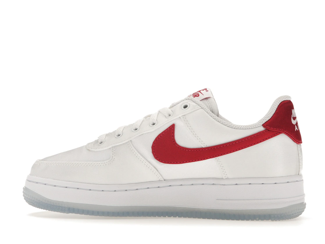 Vue 20 de Nike Air Force 1 Low '07 Satin White Varsity Red 