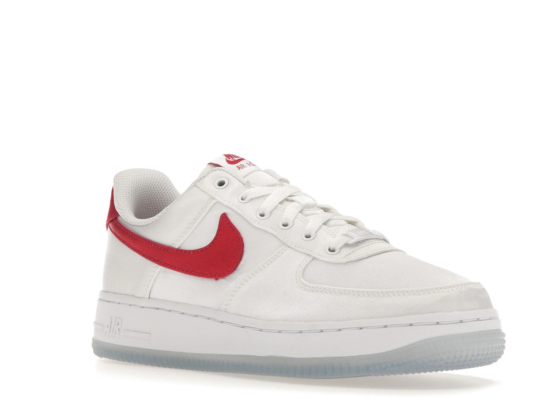 Vue 5 de Nike Air Force 1 Low '07 Satin White Varsity Red 