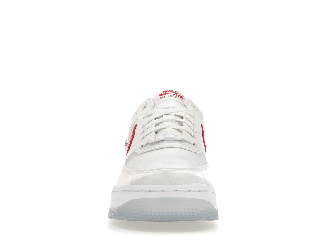 Vue 10 de Nike Air Force 1 Low '07 Satin White Varsity Red 