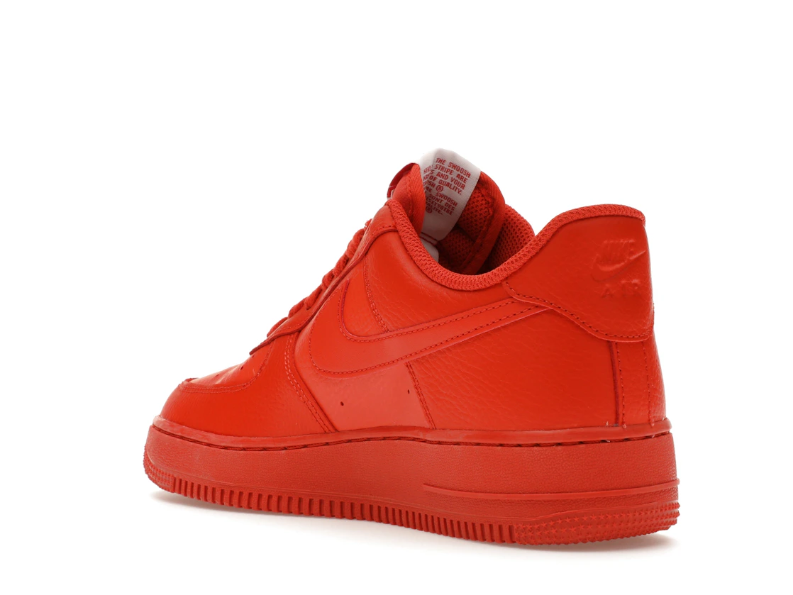 Vue 24 de Nike Air Force 1 Low '07 Triple Orange 