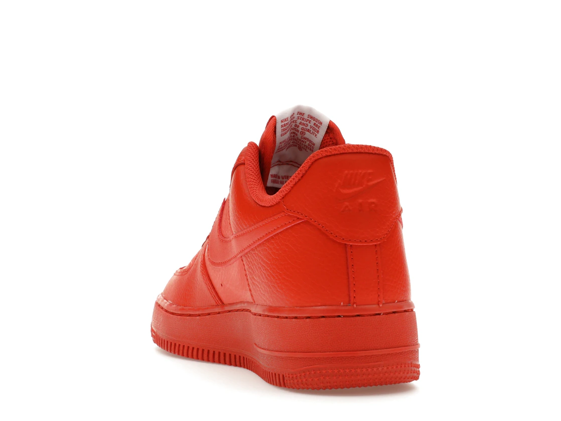 Vue 26 de Nike Air Force 1 Low '07 Triple Orange 