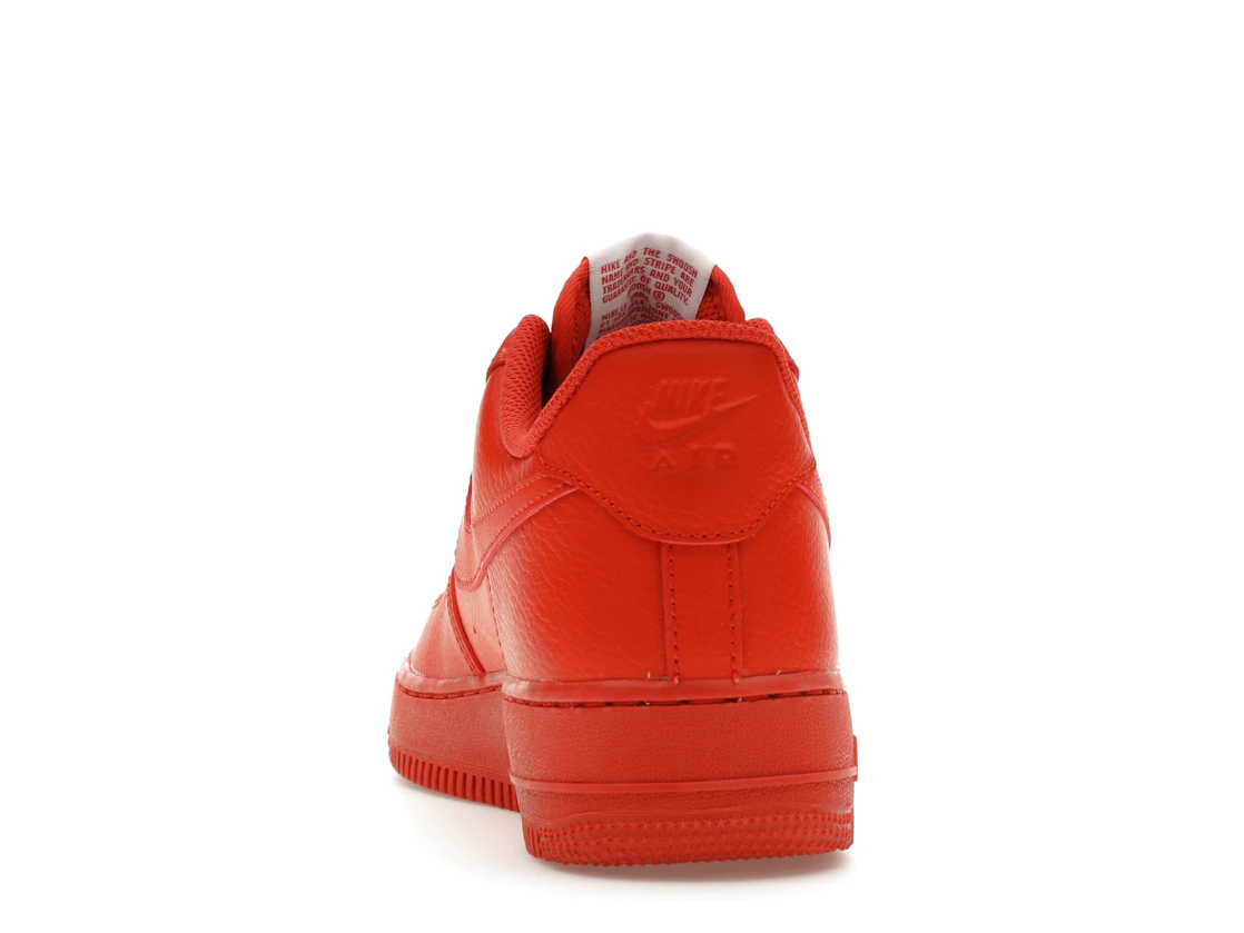Vue 27 de Nike Air Force 1 Low '07 Triple Orange 