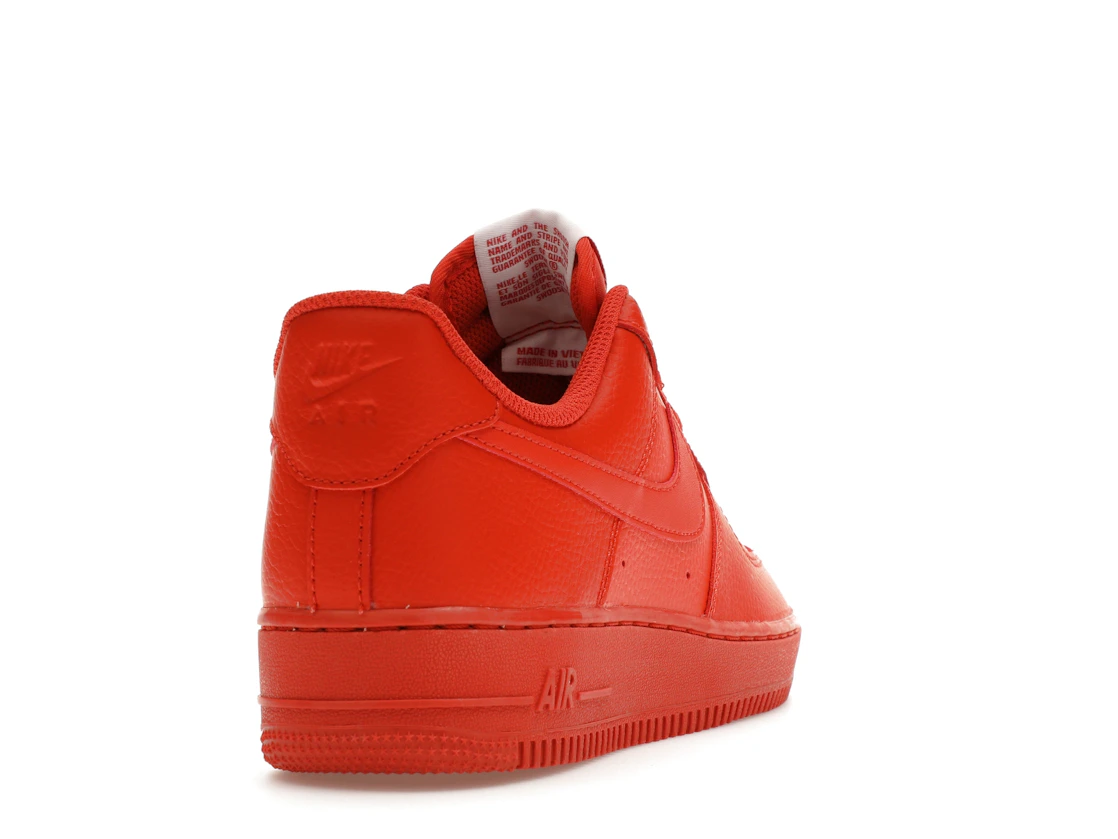 Vue 30 de Nike Air Force 1 Low '07 Triple Orange 