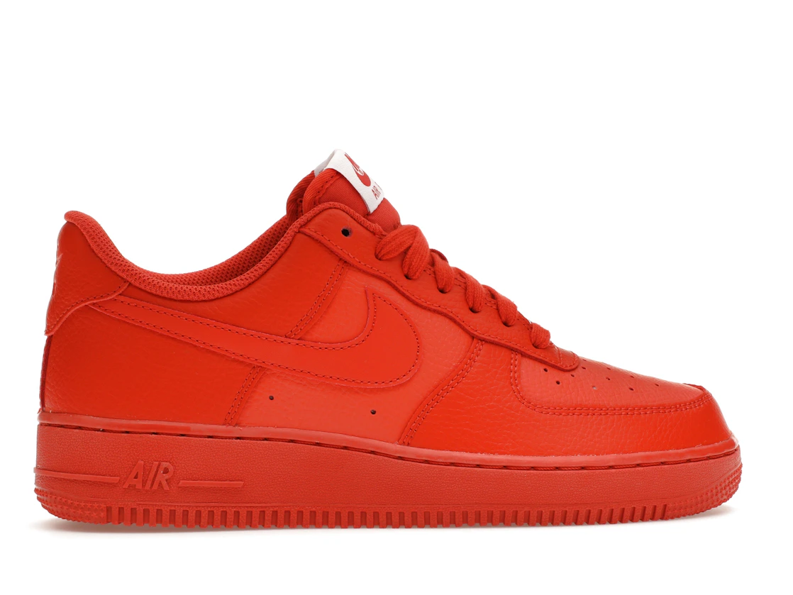 Vue 36 de Nike Air Force 1 Low '07 Triple Orange 