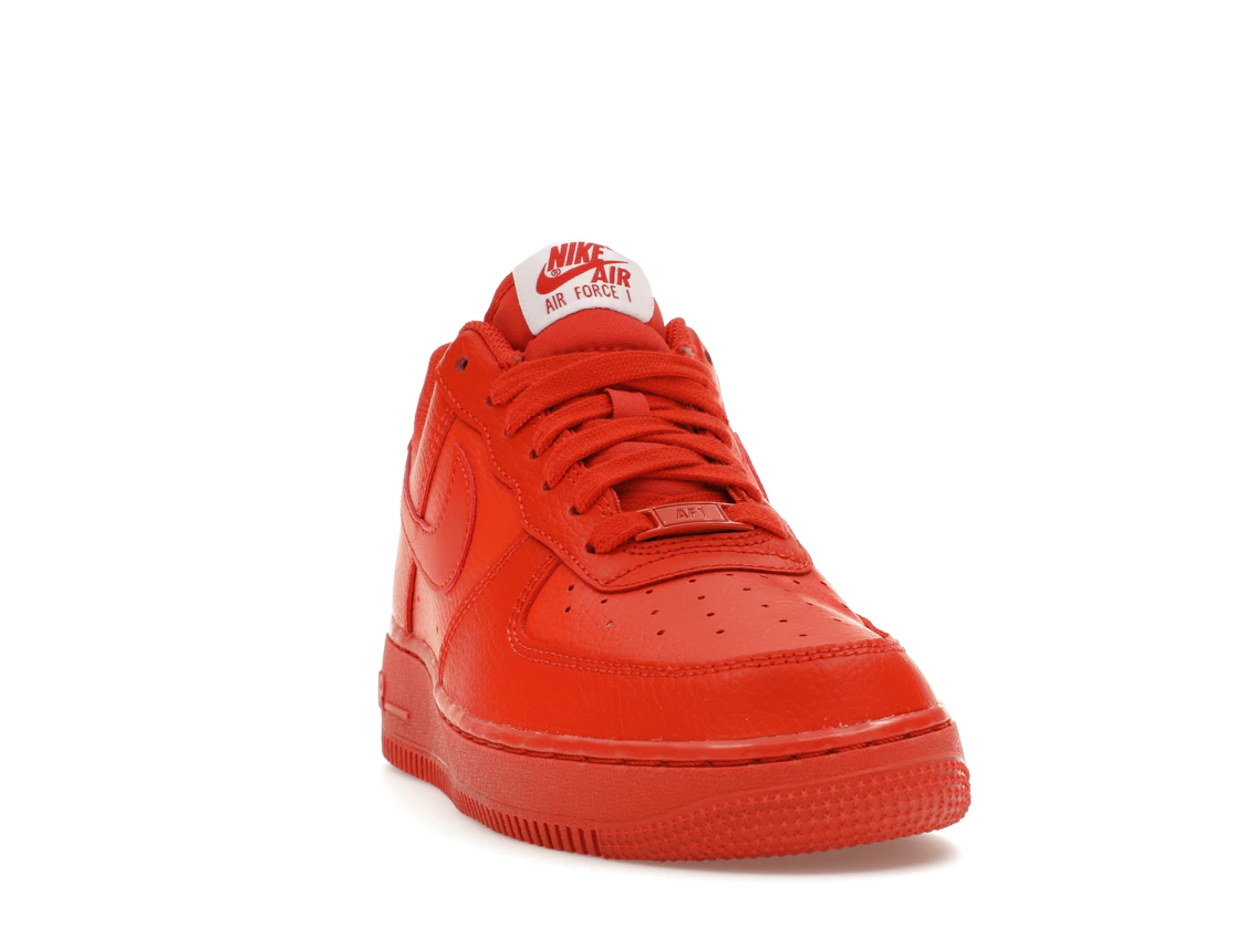 Vue 8 de Nike Air Force 1 Low '07 Triple Orange 