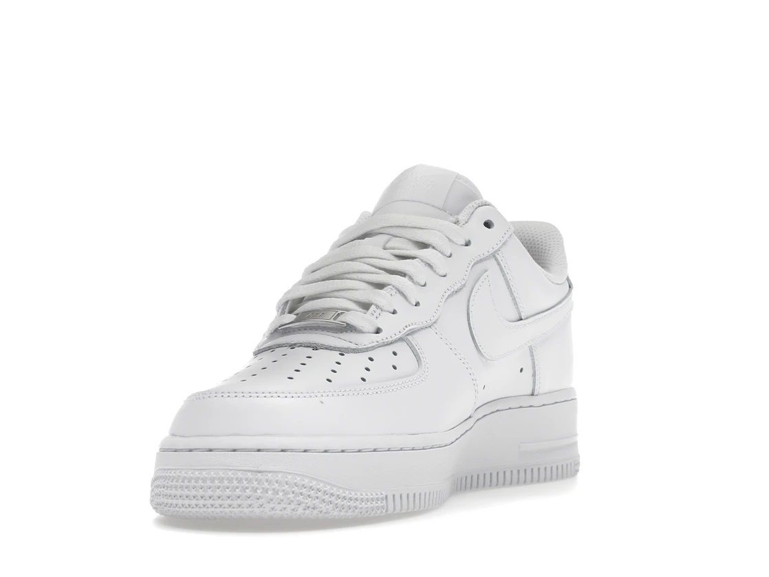 Vue 13 de Nike Air Force 1 Low '07 White 