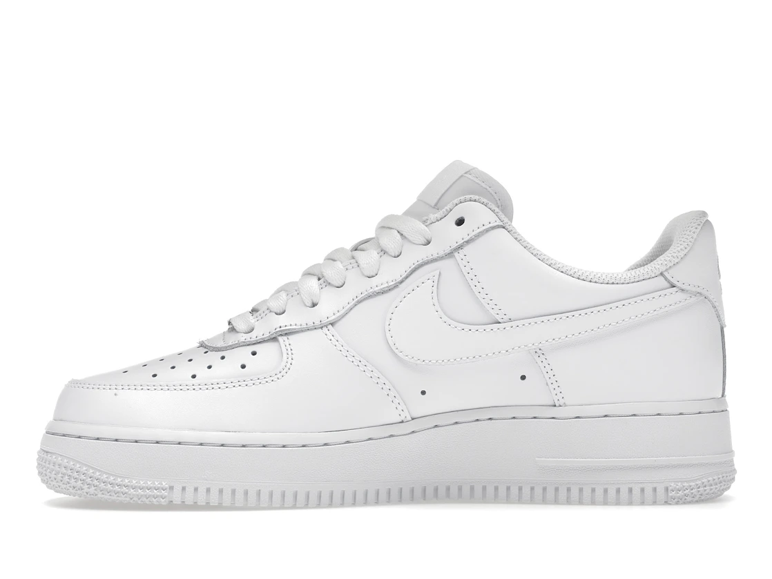 Vue 19 de Nike Air Force 1 Low '07 White 