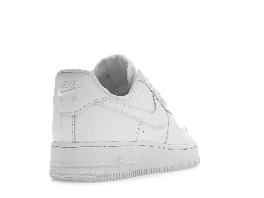 Vue 31 de Nike Air Force 1 Low '07 White 