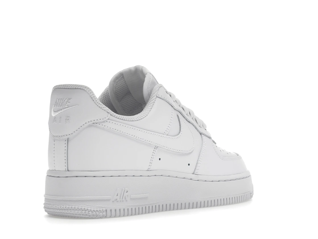 Vue 32 de Nike Air Force 1 Low '07 White 