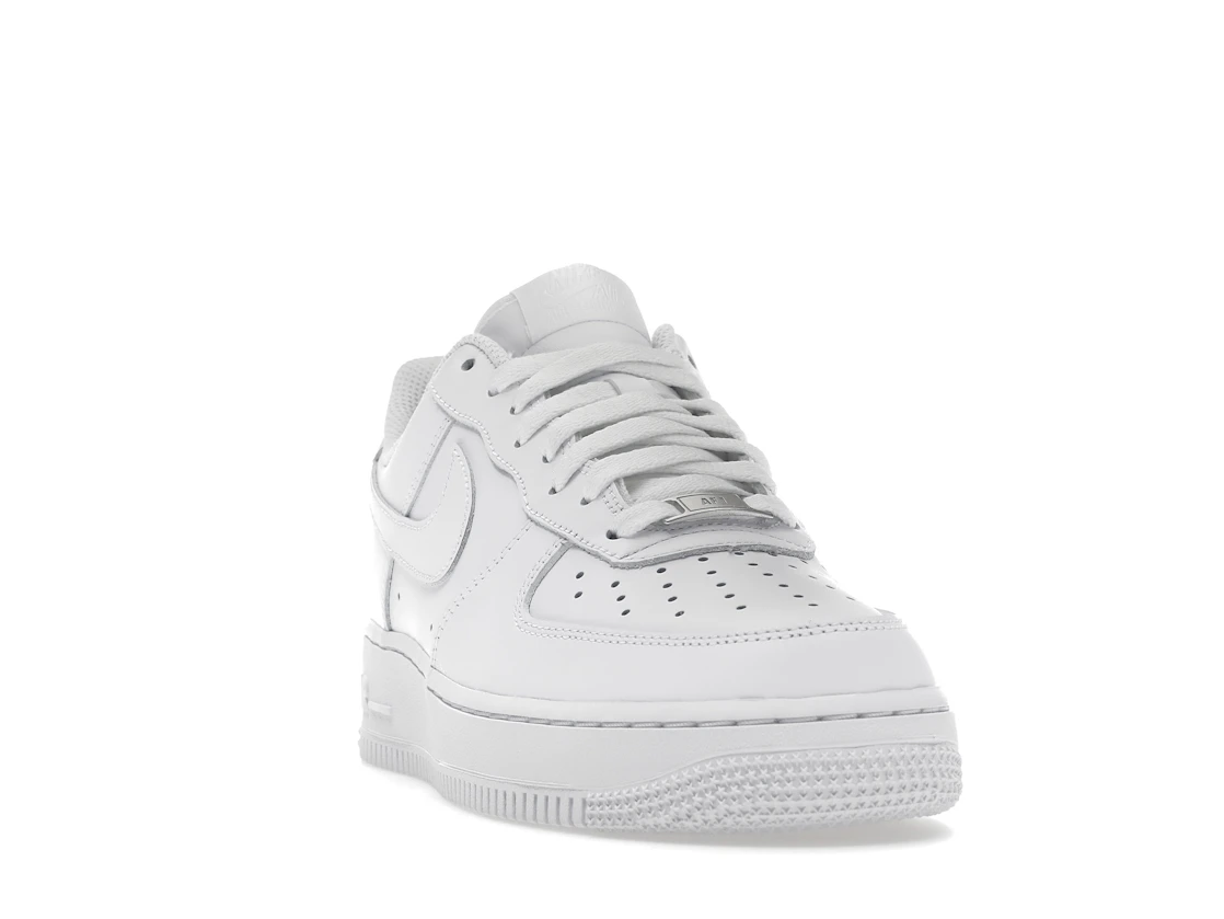 Vue 8 de Nike Air Force 1 Low '07 White 
