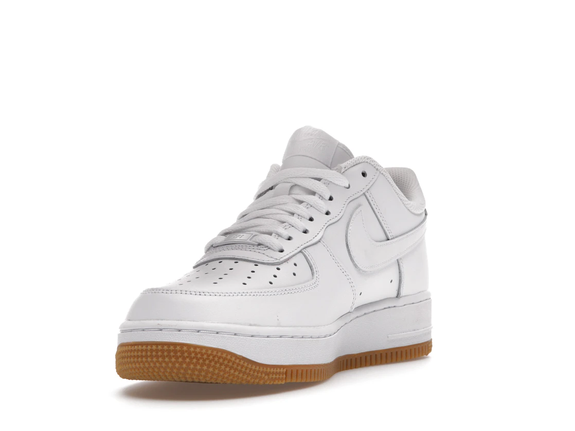 Vue 13 de Nike Air Force 1 Low '07 White Gum