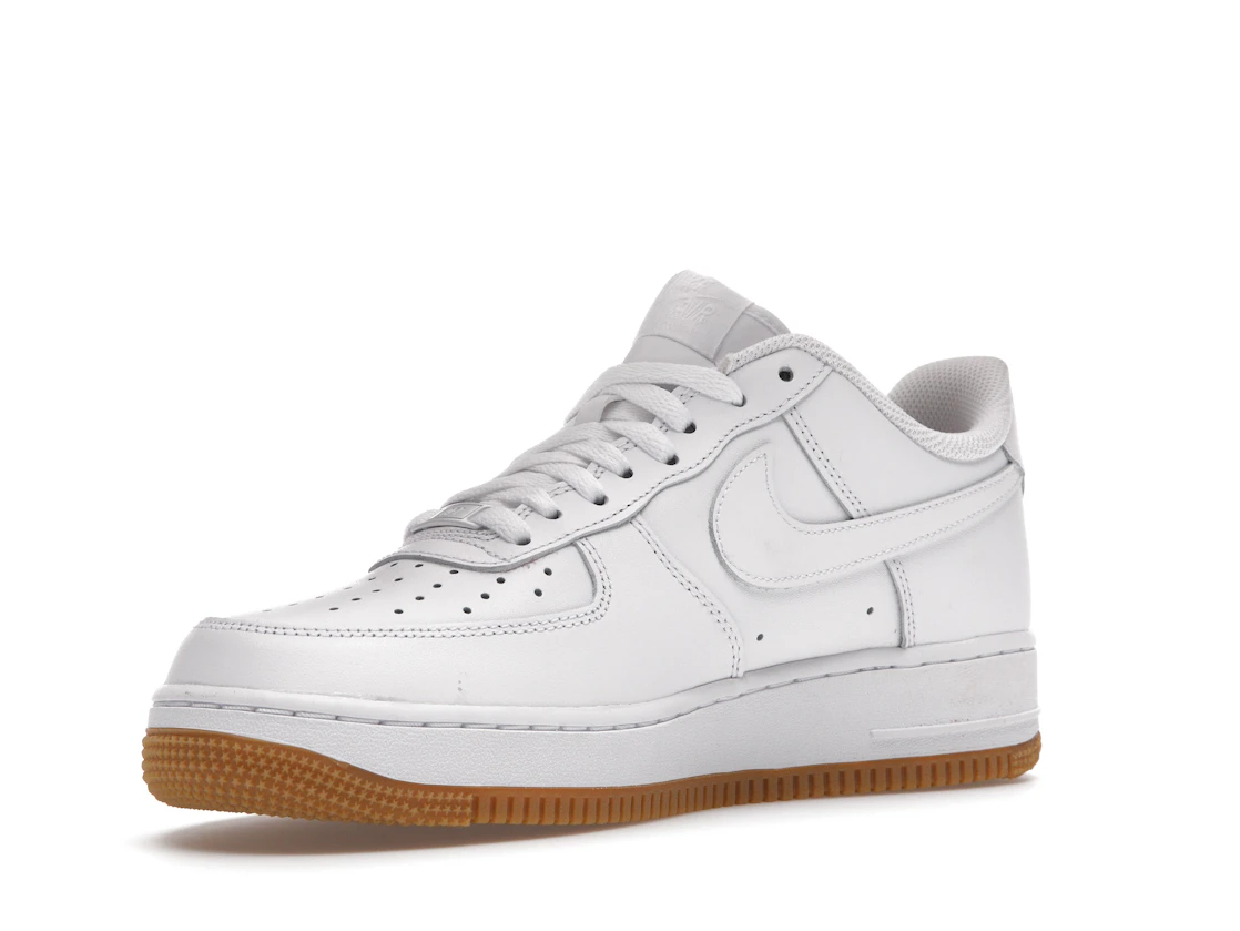 Vue 15 de Nike Air Force 1 Low '07 White Gum