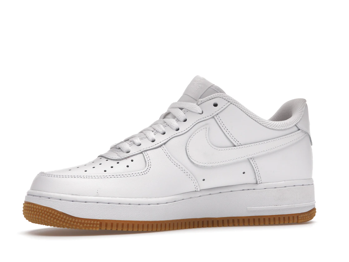Vue 17 de Nike Air Force 1 Low '07 White Gum