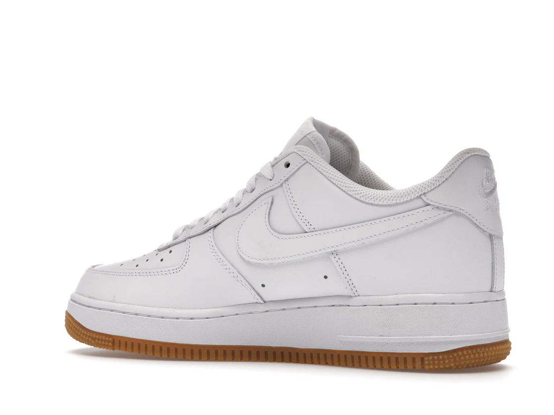 Vue 22 de Nike Air Force 1 Low '07 White Gum