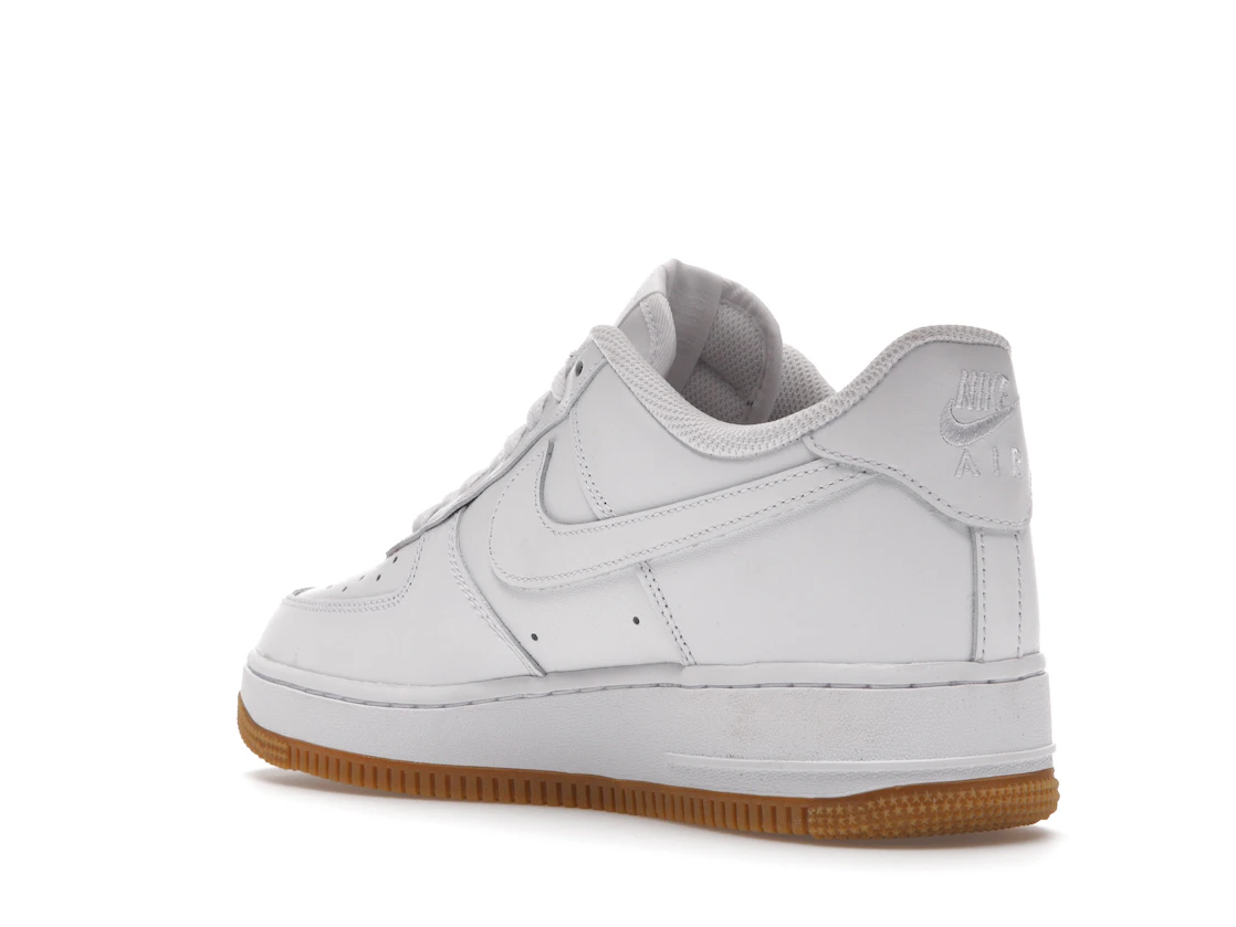 Vue 24 de Nike Air Force 1 Low '07 White Gum