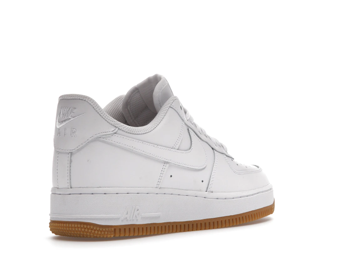 Vue 32 de Nike Air Force 1 Low '07 White Gum