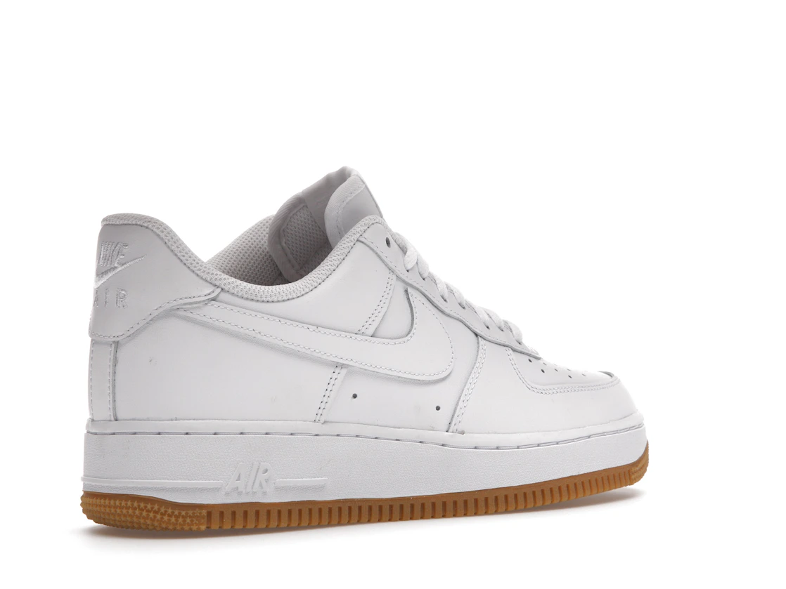 Vue 33 de Nike Air Force 1 Low '07 White Gum