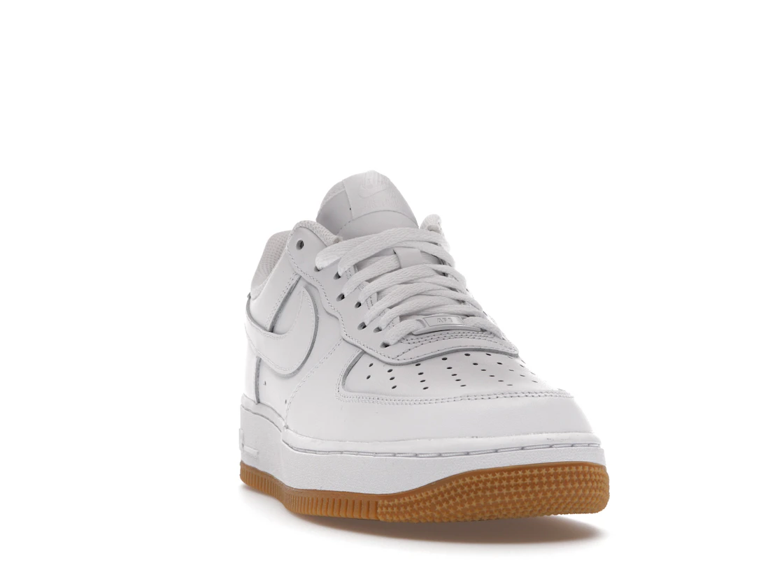 Vue 8 de Nike Air Force 1 Low '07 White Gum