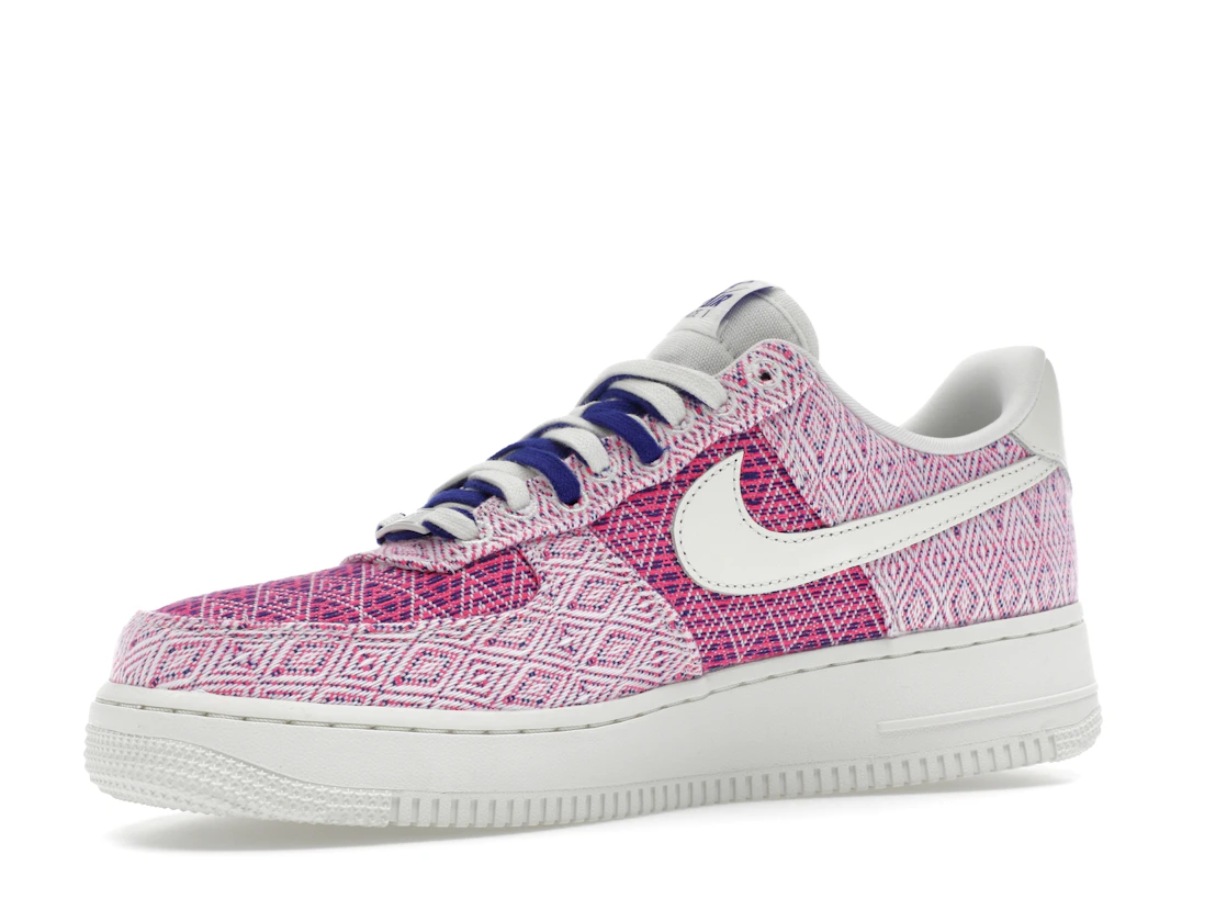 Vue 16 de Nike Air Force 1 Low '07 Woven Together 