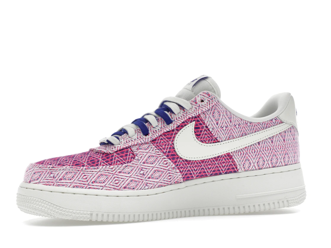 Vue 17 de Nike Air Force 1 Low '07 Woven Together 