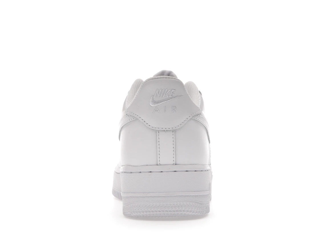 Vue 28 de Nike Air Force 1 Low LE Triple White (GS)