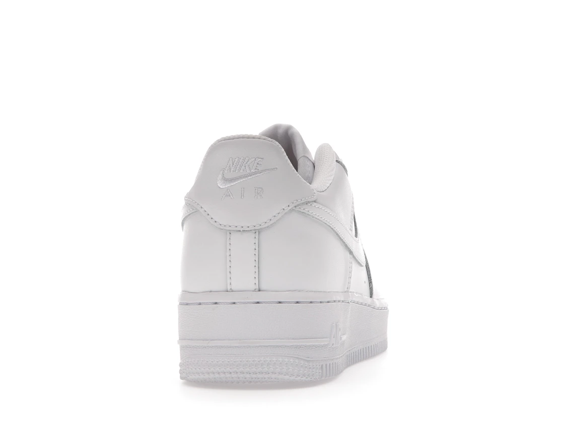 Vue 29 de Nike Air Force 1 Low LE Triple White (GS)