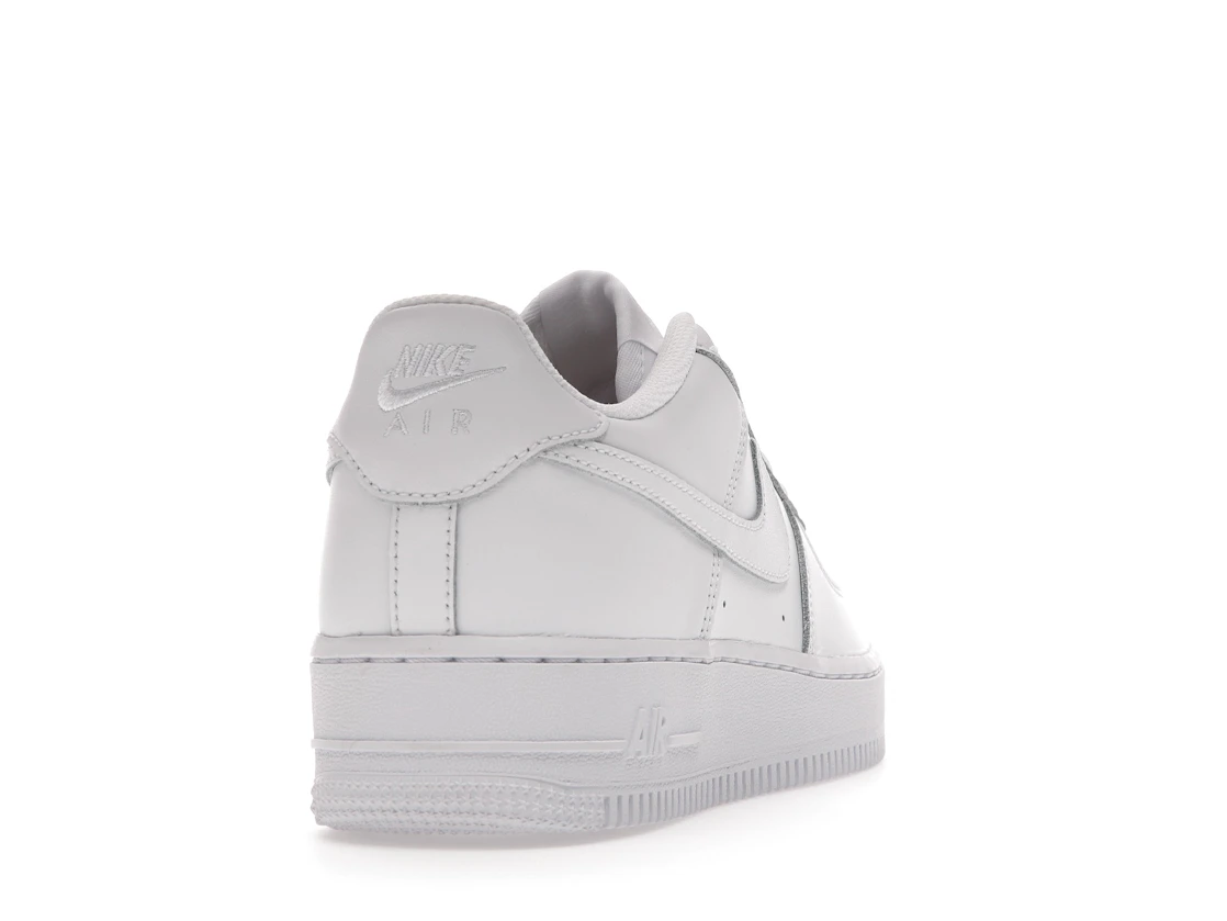 Vue 30 de Nike Air Force 1 Low LE Triple White (GS)