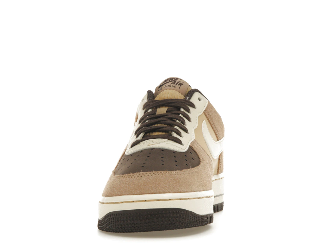 Vue 11 de Nike Air Force 1 Low LV8 EMB Hemp Coconut Milk