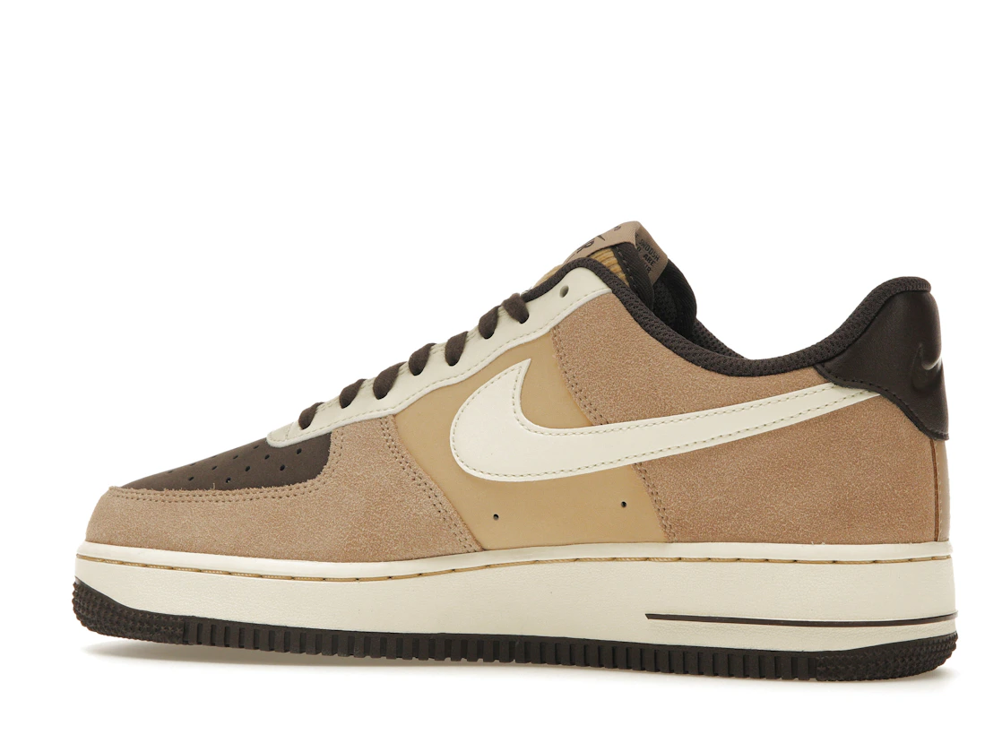 Vue 21 de Nike Air Force 1 Low LV8 EMB Hemp Coconut Milk