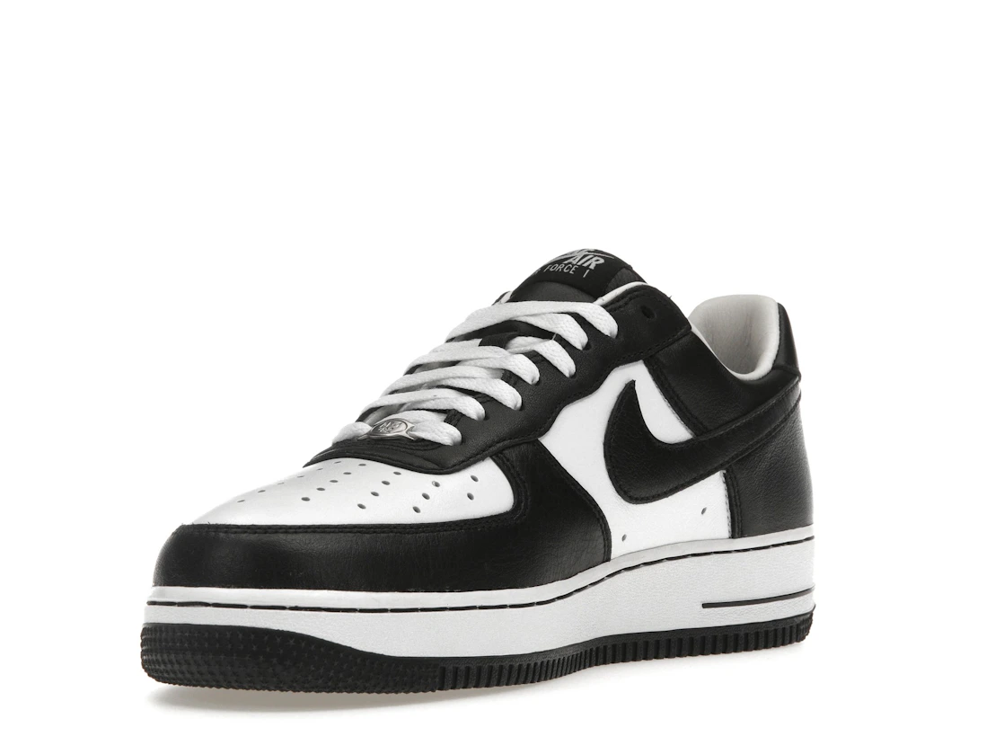 Vue 14 de Nike Air Force 1 Low QS Terror Squad Blackout